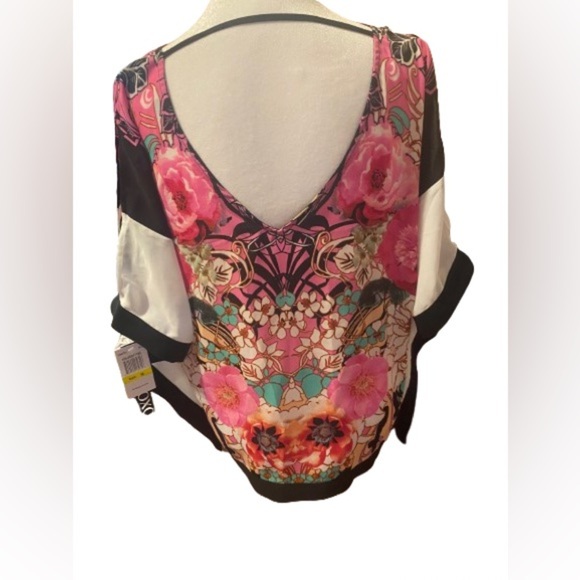 XOXO Artisinal Bloom Shirt - Picture 2 of 2